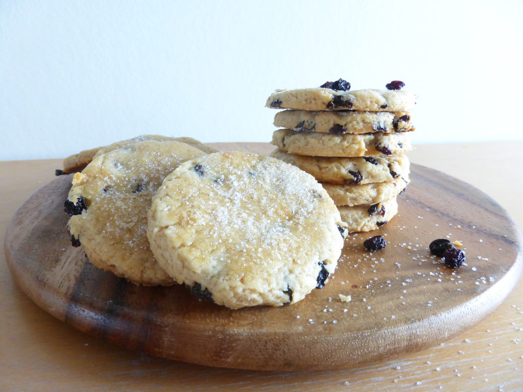 Traditional Spiced Easter Cookies with Currants (from scratch)
