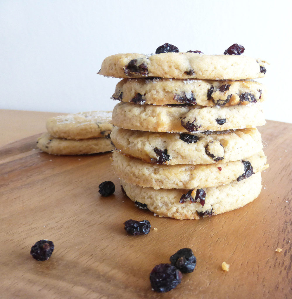 Traditional Spiced Easter Cookies with Currants (from scratch)