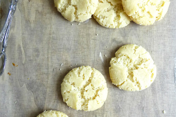 Swedish Drömmar (seriously melt-in-the-mouth vanilla cookies)