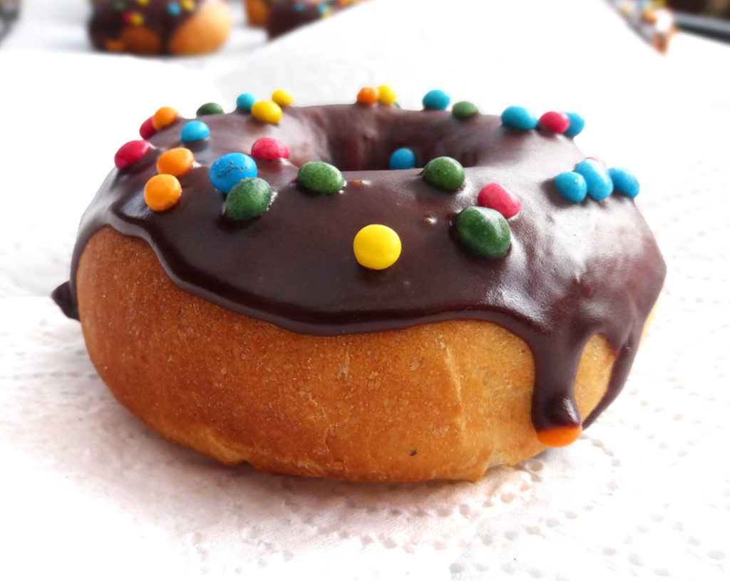Actifry Doughnuts with a Chocolate Glaze