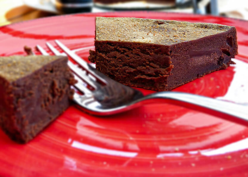 Healthier Dark Chocolate Swedish Kladdkaka (Gluten Free)