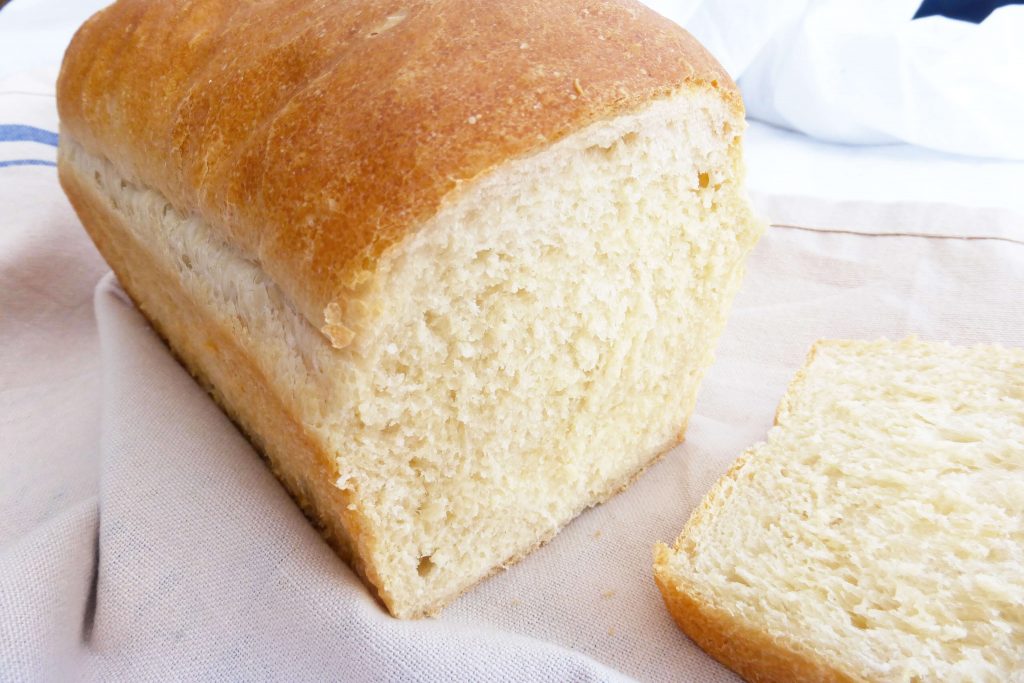 Simple White Loaf Bread (anyone can make)
