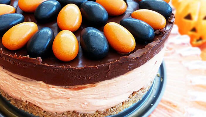 Halloween No-Bake White Chocolate Cheesecake