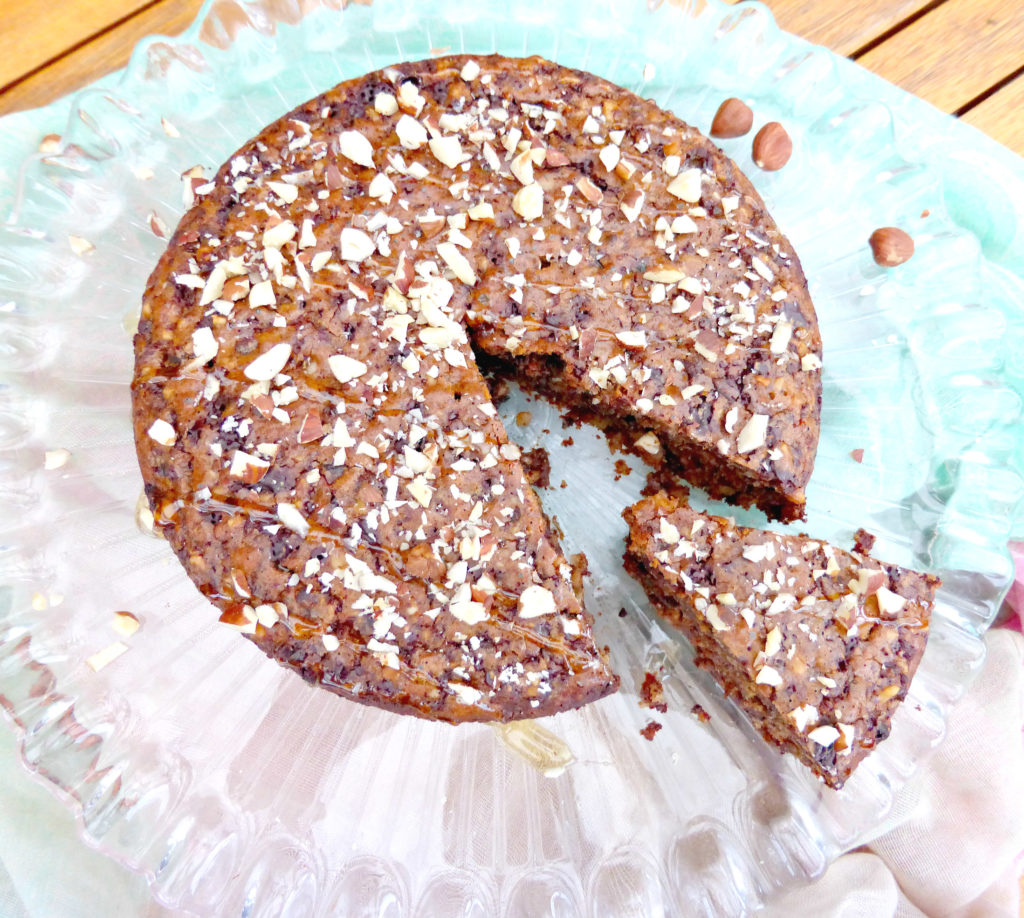 Hazelnut, Date and Dark Chocolate Cake (no refined sugar, butter or gluten)