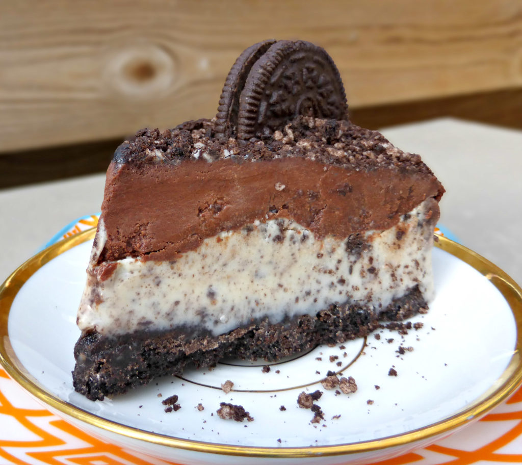 Oreo and White Chocolate Pie with a Dark Chocolate Ganache