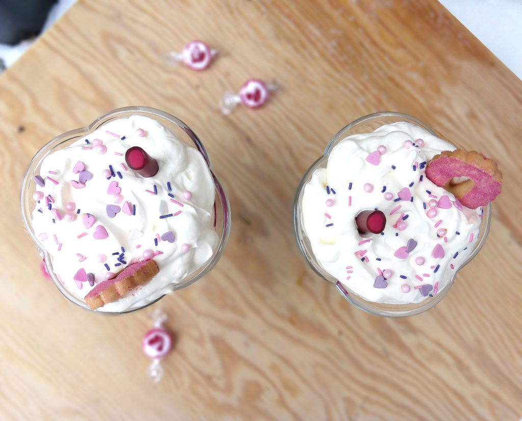 Super Simple Berry Cheesecake Trifle