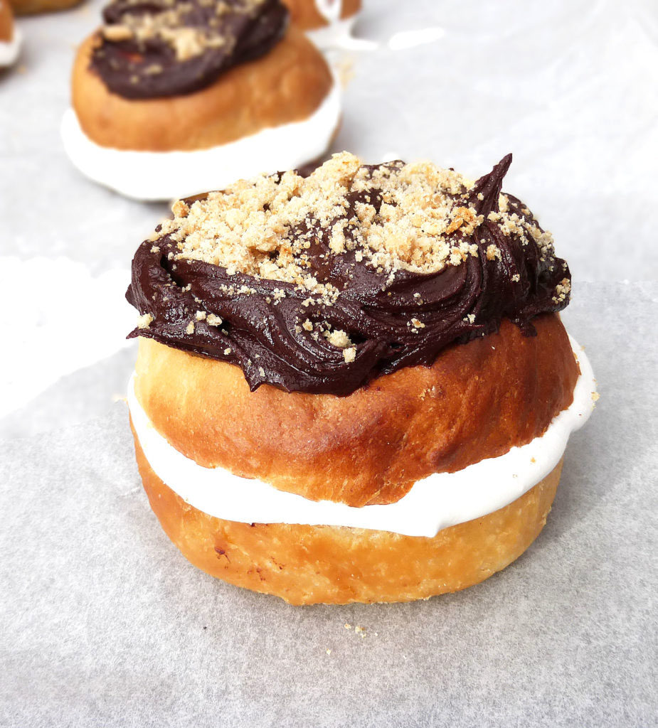 S'mores Doughnuts with Homemade Marshmallow Creme (made in an Actifry)