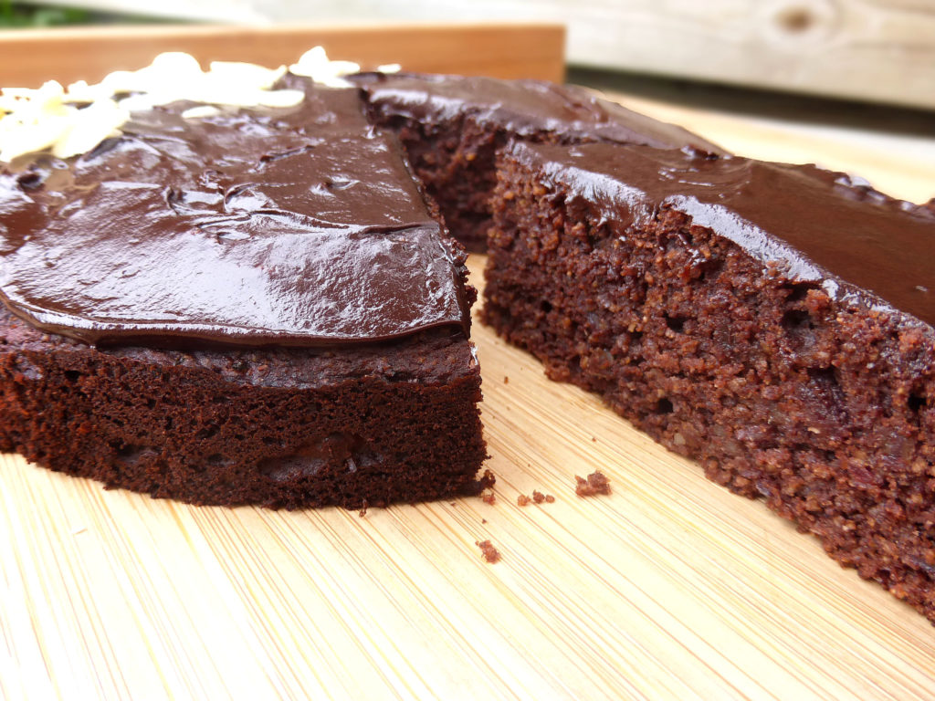 Chocolate Almond Cake with a Dark Chocolate Ganache (no refined sugar & GF)
