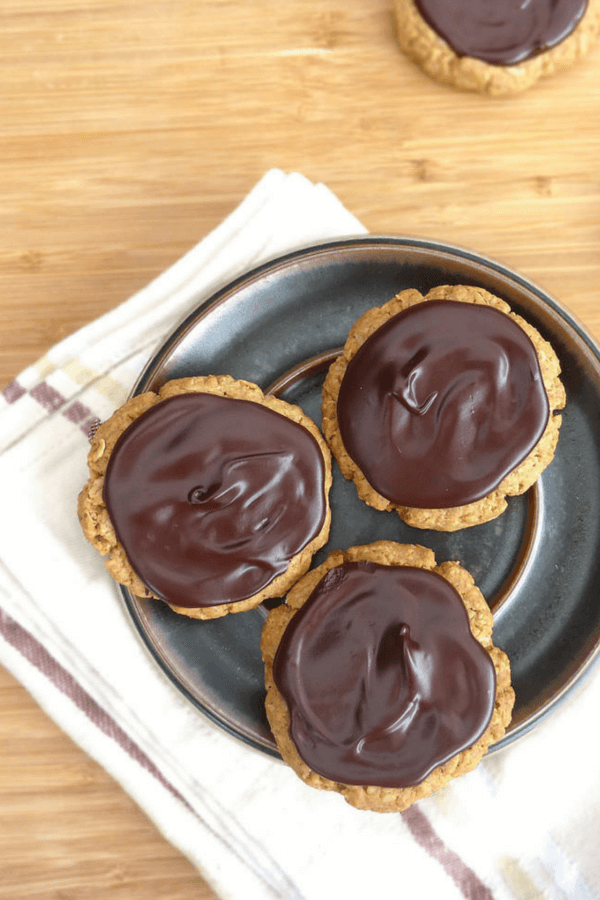 Copycat Dark Chocolate Hobnob Biscuits (Oat Cookies)