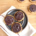 A National Institution: Chocolate Hobnob Biscuits (oat cookies)