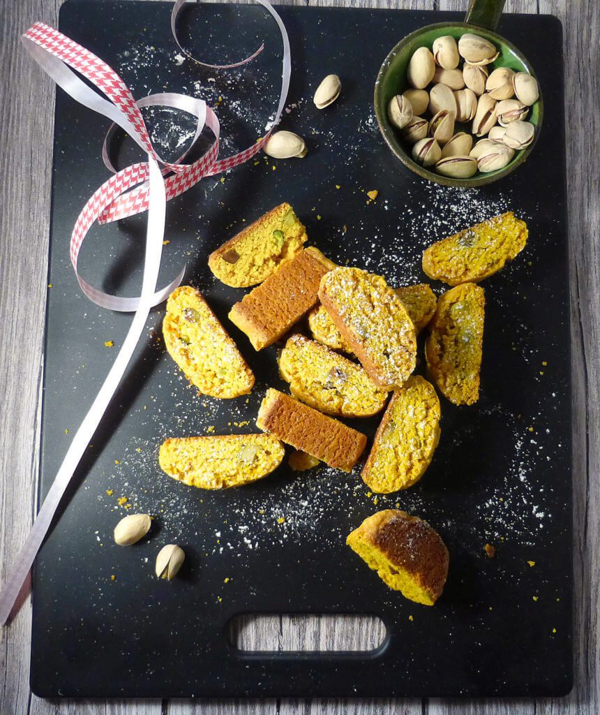 Saffron & Pistachio Swedish Skorpor (Christmas Biscotti)