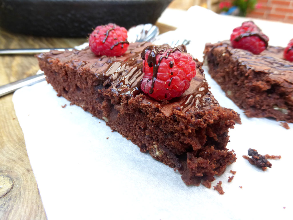 Gluten Free Skillet Cookie (no refined sugar)