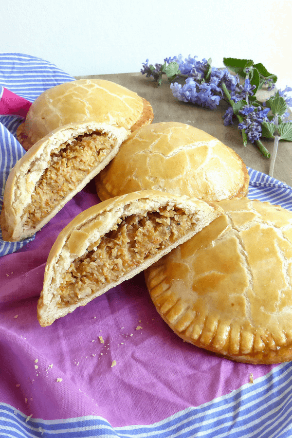 Individual Chicken and Ham Pies (with homemade pastry)