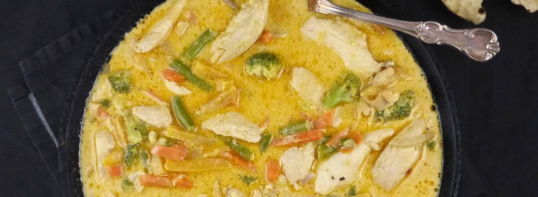 30 Minute Meal Garlic & Coconut Chicken Curry